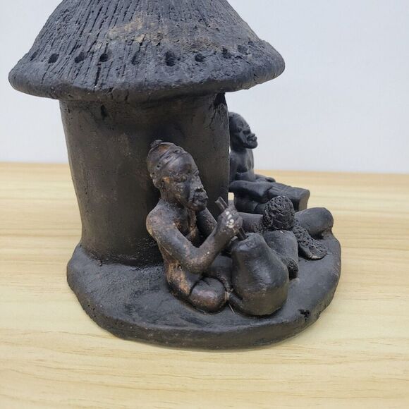 Rare Handmade African Village Scene Clay Sculpture – Hut & Figures - Picture 12 of 12